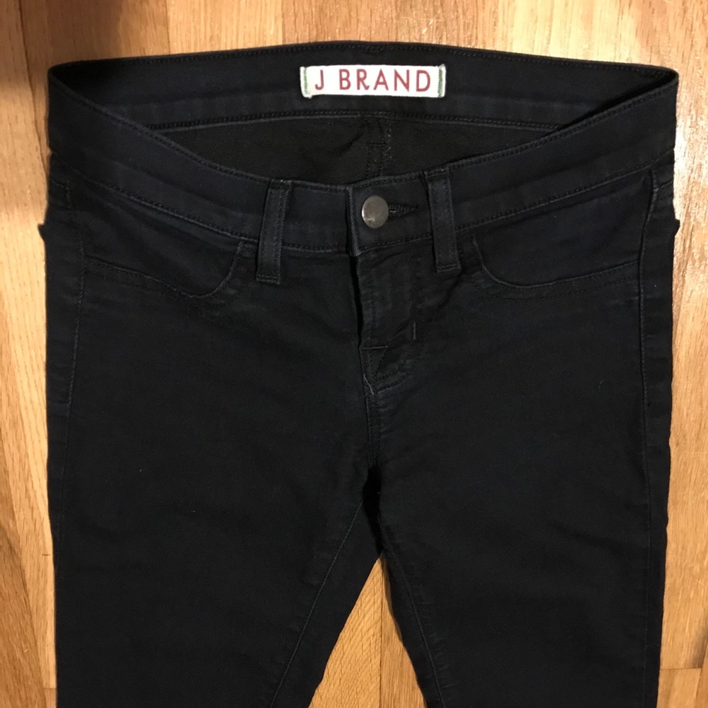 J Brand 901 Jean Legging 530 Color: Pitch.